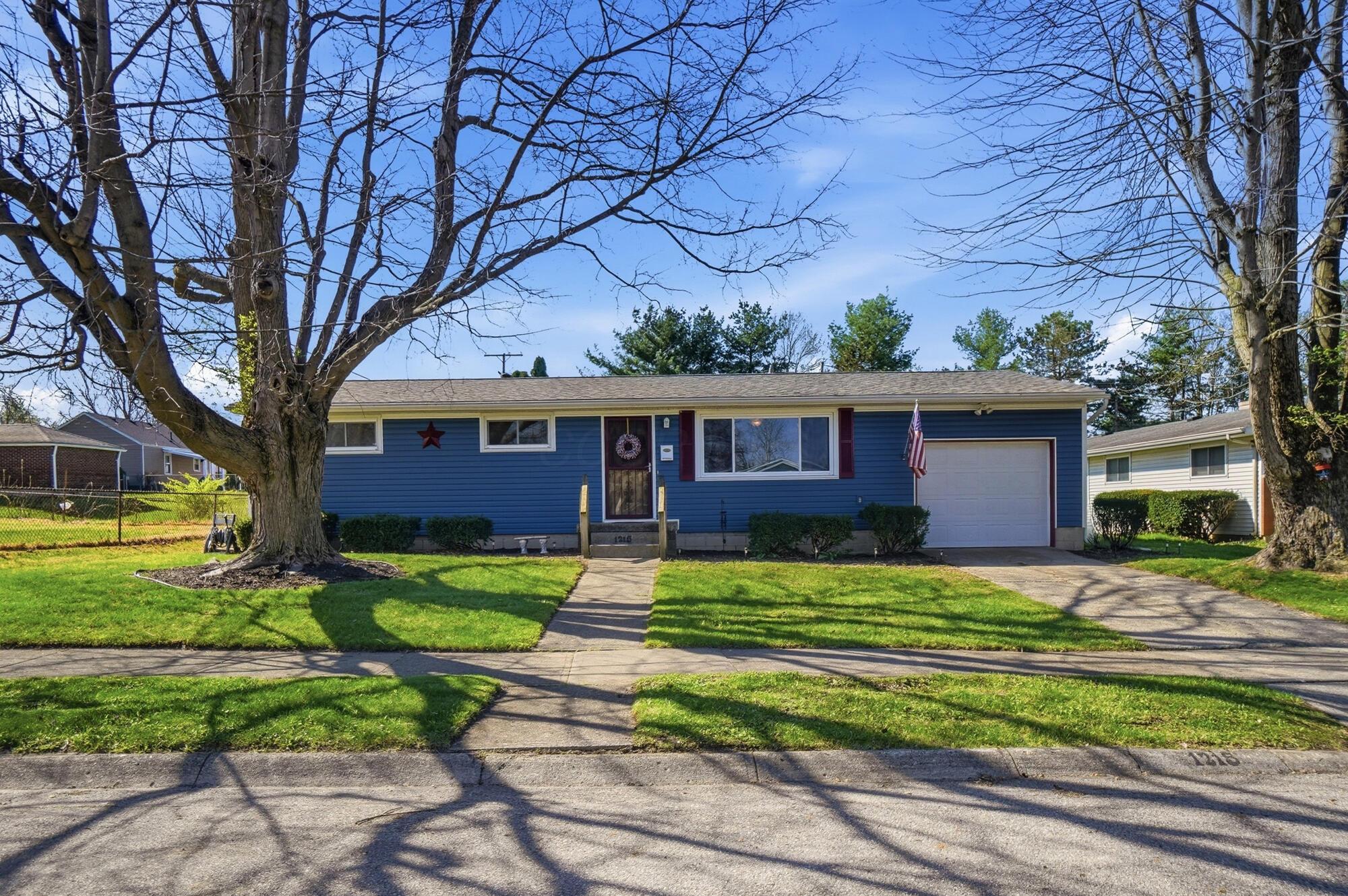 1215 Northgate Road Springfield, OH 45504 - Photo 3 of 46 014