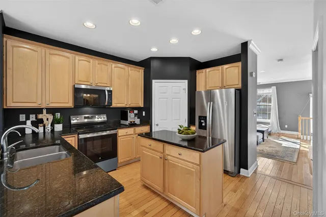 $539,999 | 11 Gillian Court, Monroe, NY 10950