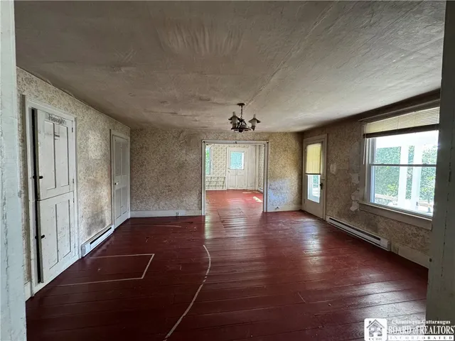 $85,000 | 58 North Erie Street, Chautauqua, NY 14757