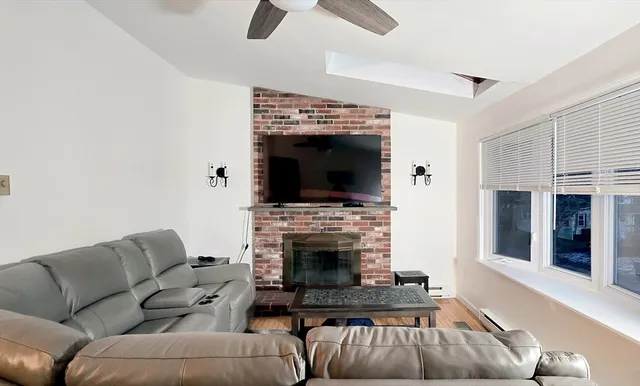 $3,000 | 7 Roosevelt Street, Wareham, MA 02571