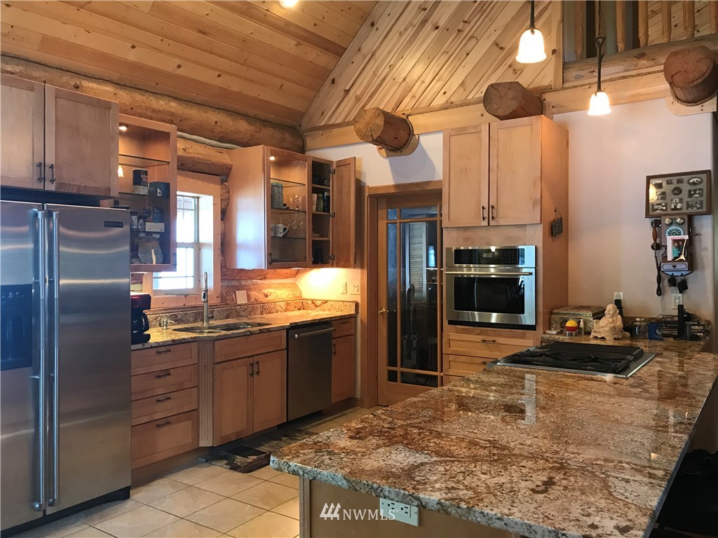 8 Hurst Road Republic, WA 99166 - Photo 11 of 38