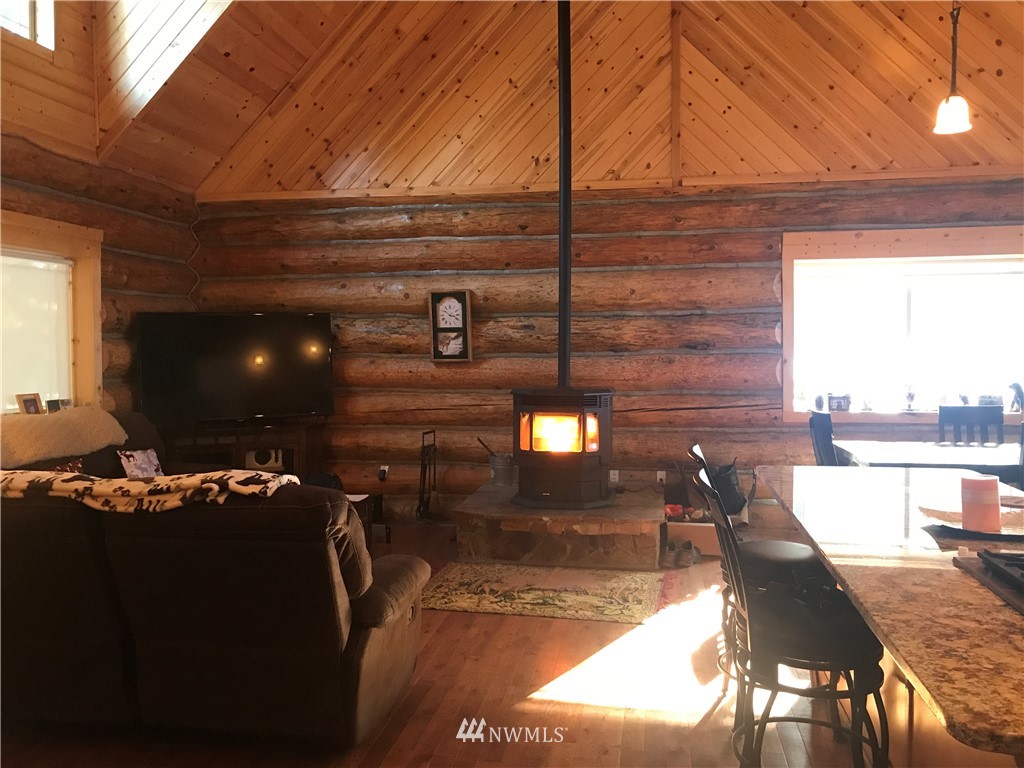 8 Hurst Road Republic, WA 99166 - Photo 18 of 38
