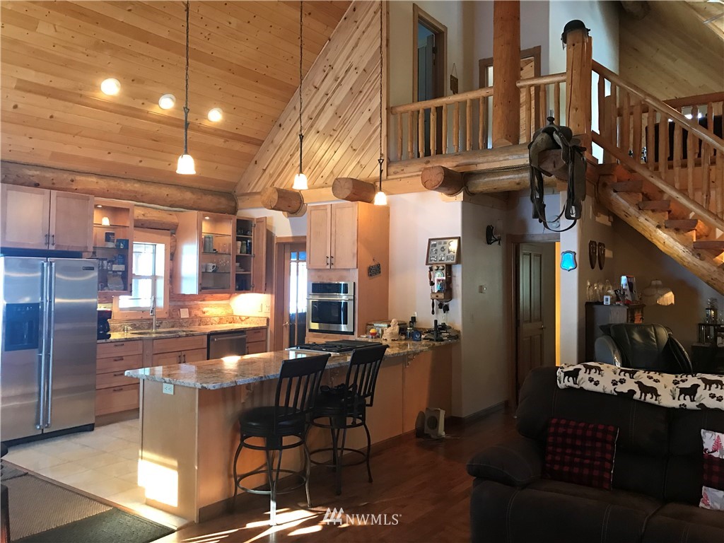 8 Hurst Road Republic, WA 99166 - Photo 10 of 38