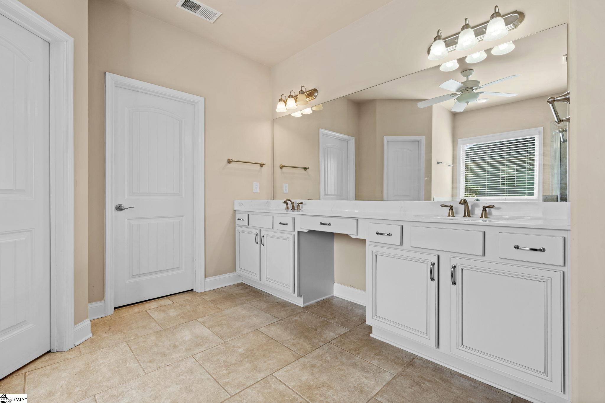 112 Ivy Woods Court Fountain Inn, SC 29644 - Photo 20 of 32