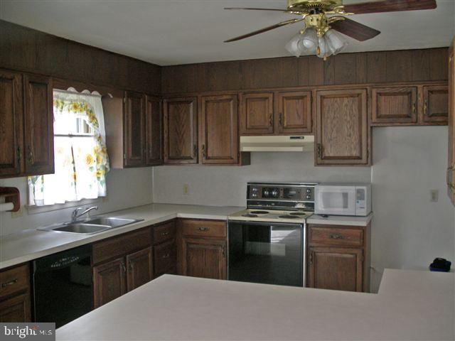 658 West Church Road Ephrata, PA 17522 - Photo 8 of 14 Gallery Image 8