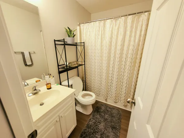 $2,250 | 2120 Lebanon Pike, Unit 32, Nashville, TN 37210