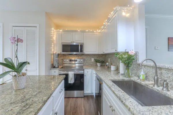 $2,250 | 2120 Lebanon Pike, Unit 32, Nashville, TN 37210