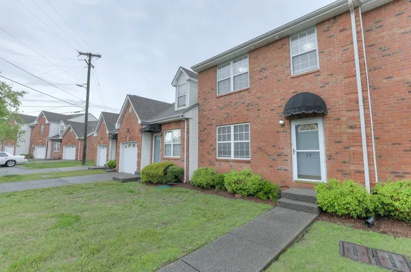 $2,250 | 2120 Lebanon Pike, Unit 32, Nashville, TN 37210