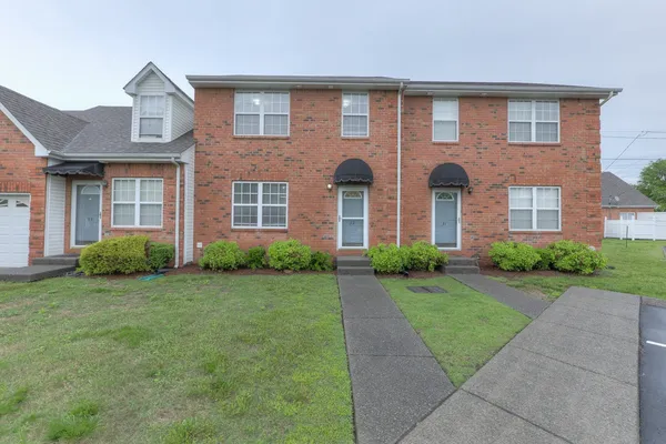 $2,250 | 2120 Lebanon Pike, Unit 32, Nashville, TN 37210