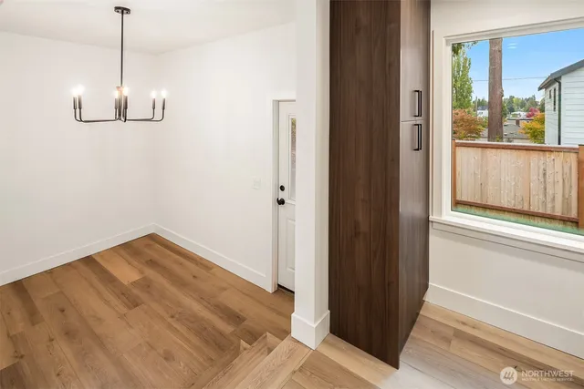 $1,095,000 | 10541 Ashworth Avenue North, Seattle, WA 98133