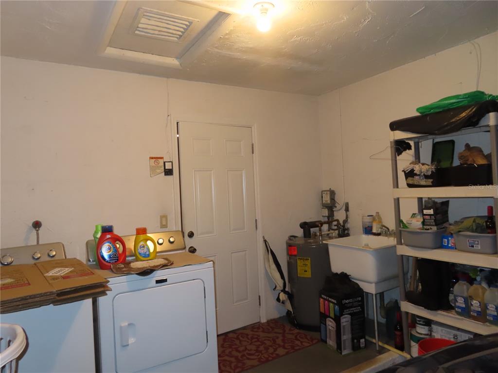 2101 Sunset Point Road, Unit 1402 Clearwater, FL 33765 - Photo 14 of 19 Gallery Image 14