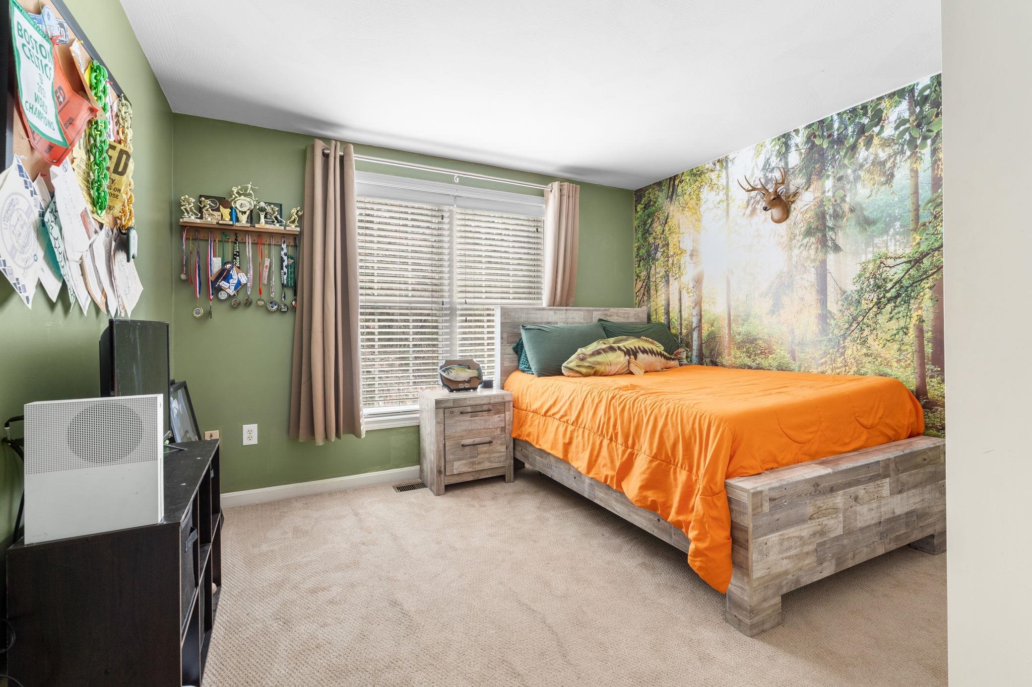 8 Snowdrop Lane Litchfield, NH 03052 - Photo 21 of 40