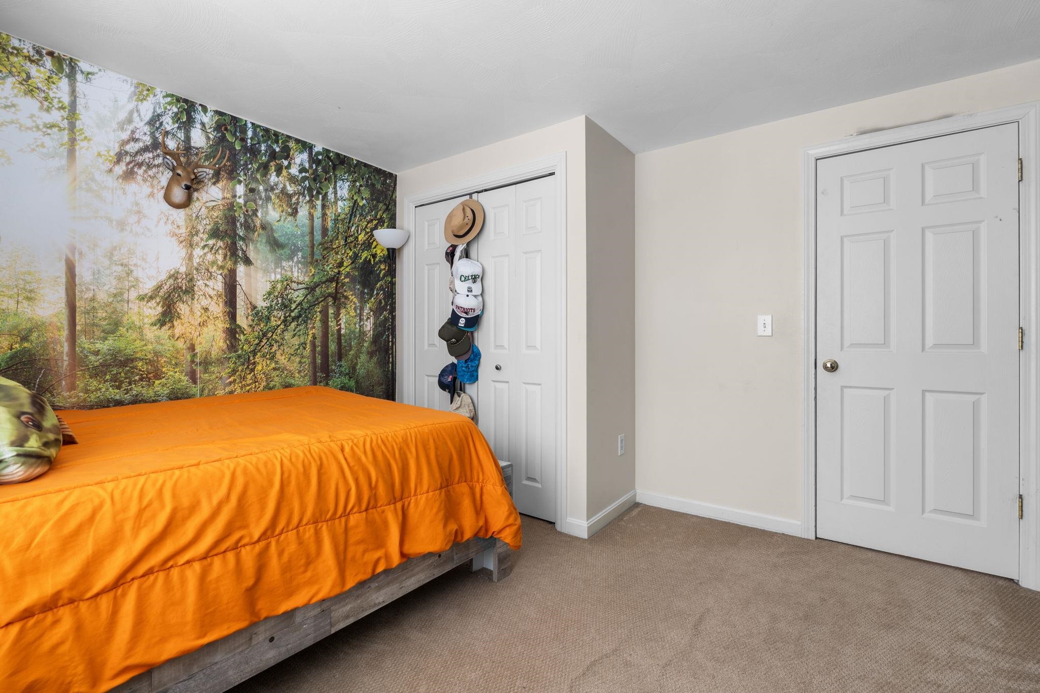 8 Snowdrop Lane Litchfield, NH 03052 - Photo 22 of 40