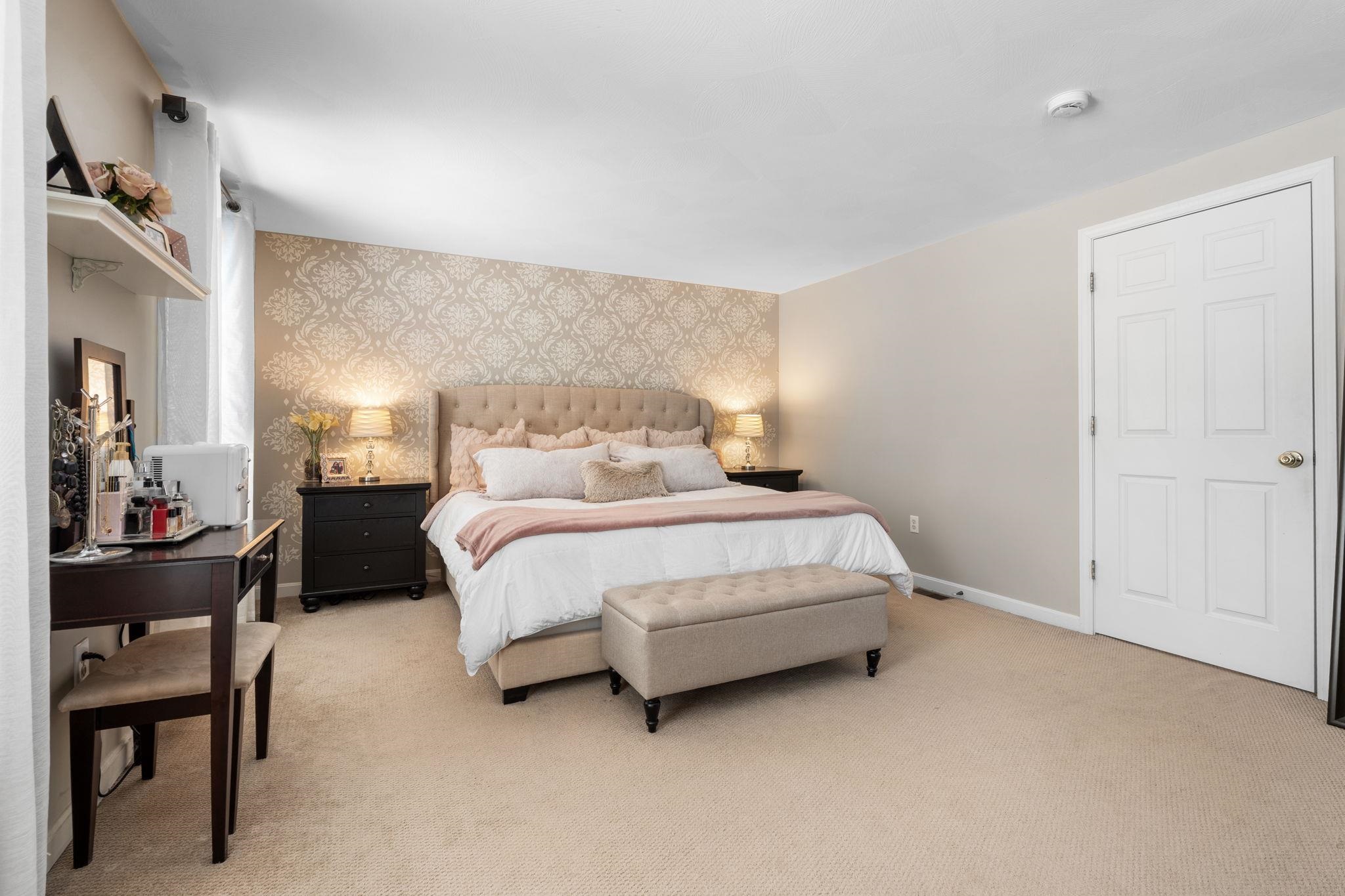 8 Snowdrop Lane Litchfield, NH 03052 - Photo 29 of 40