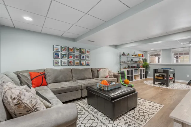 $589,900 | 8 Snowdrop Lane, Litchfield, NH 03052