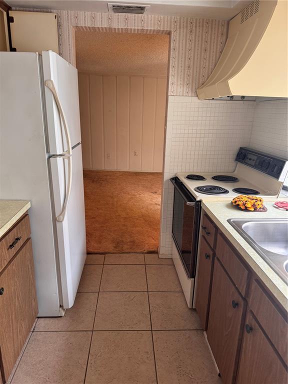 7831 Bridle Path Row Hudson, FL 34667 - Photo 13 of 30