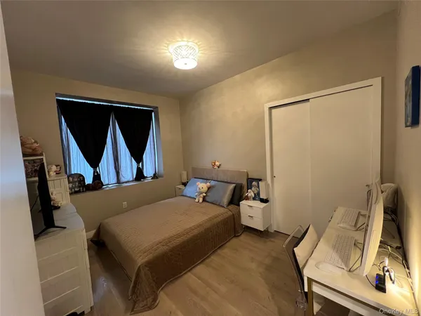 $579,000 | 42-18 147th Street, Unit 2I | Flushing