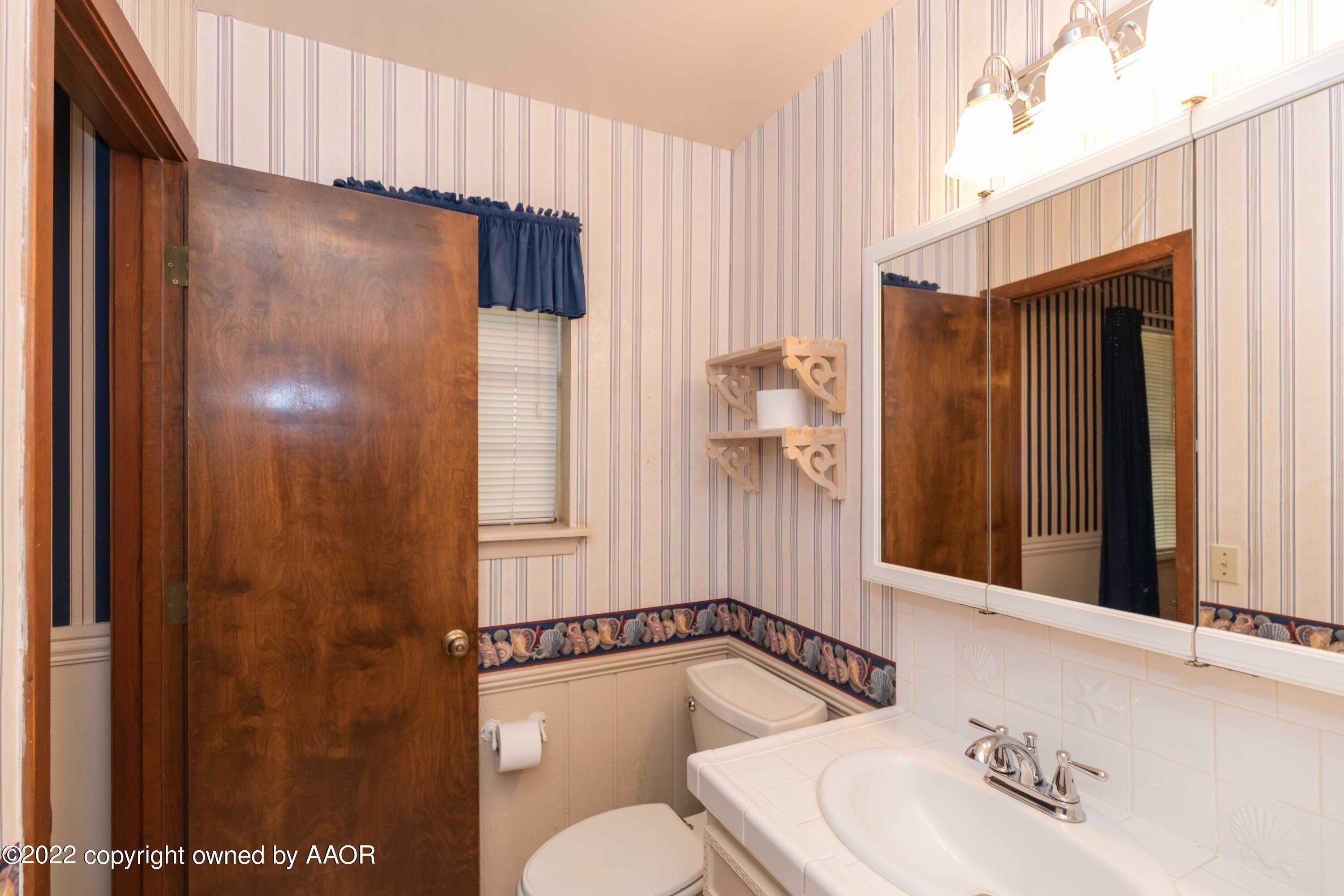 5408 Hillside Road Amarillo, TX 79109 - Photo 23 of 43 MASTER BATH VIEW 2