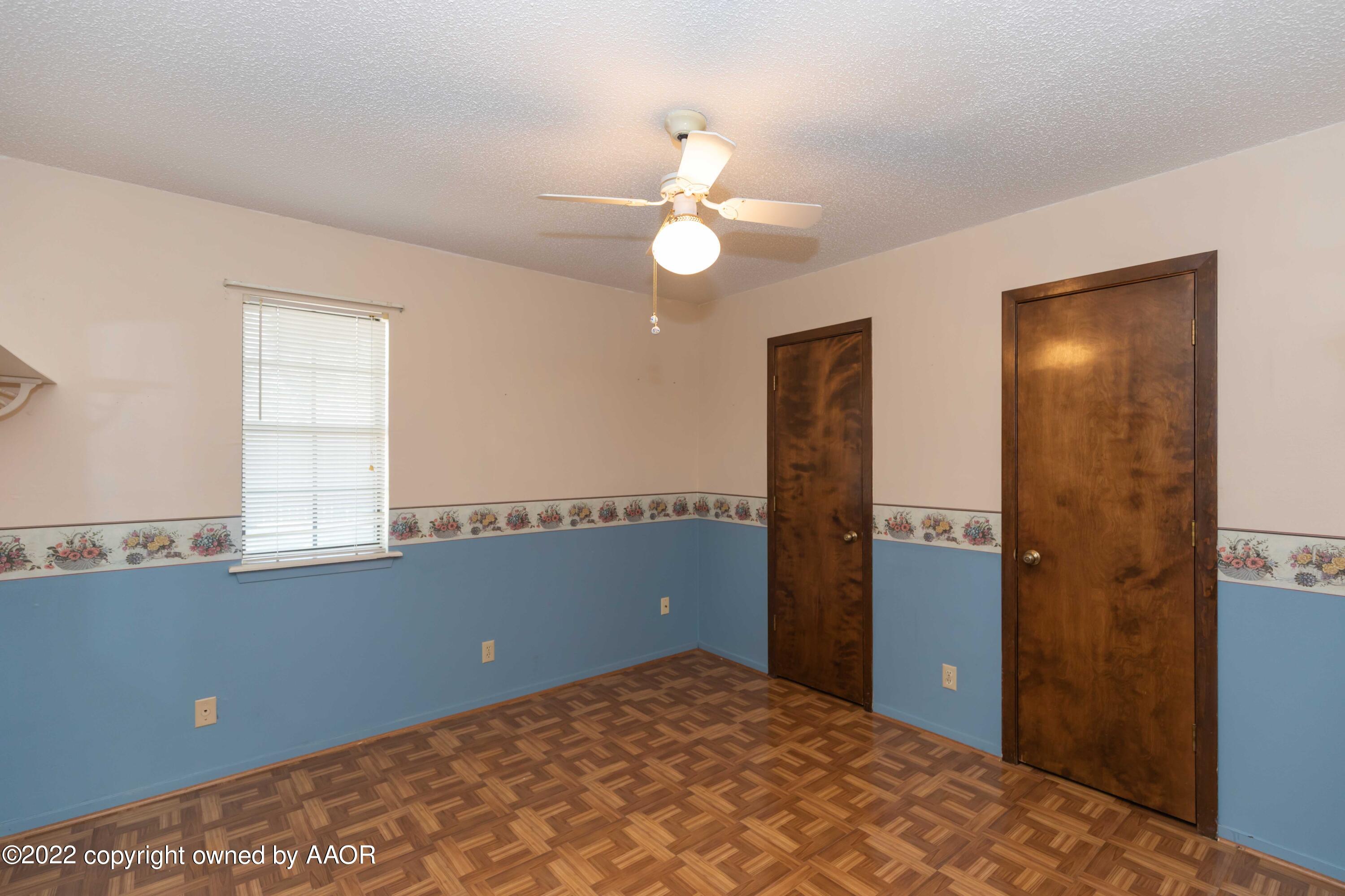 5408 Hillside Road Amarillo, TX 79109 - Photo 24 of 43 BEDROOM 2 VIEW 1