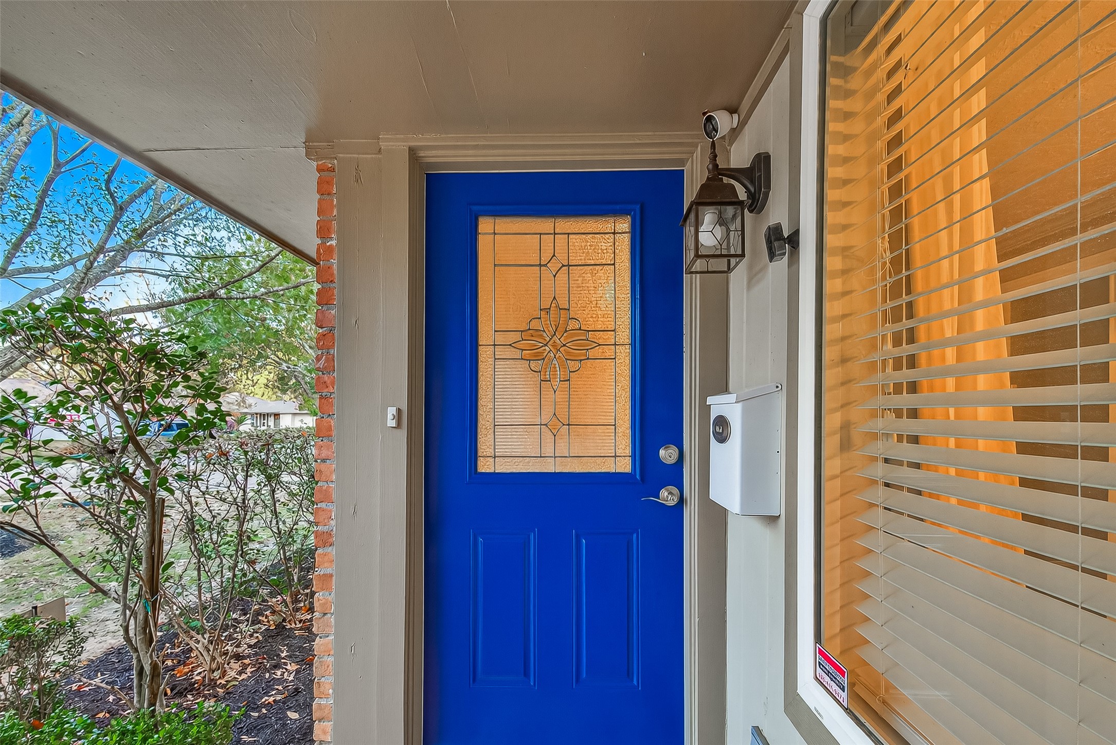 5323 Briarbend Drive Houston, TX 77096 - Photo 37 of 38 a view of front door