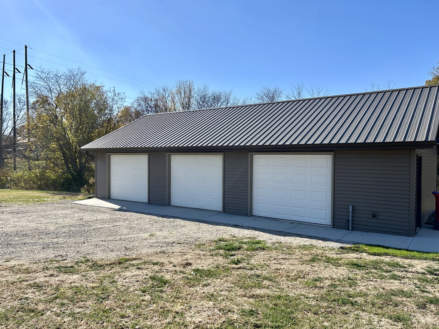 2345 East 275th Road Oglesby, IL 61348 - Photo 20 of 20 a front view of a house