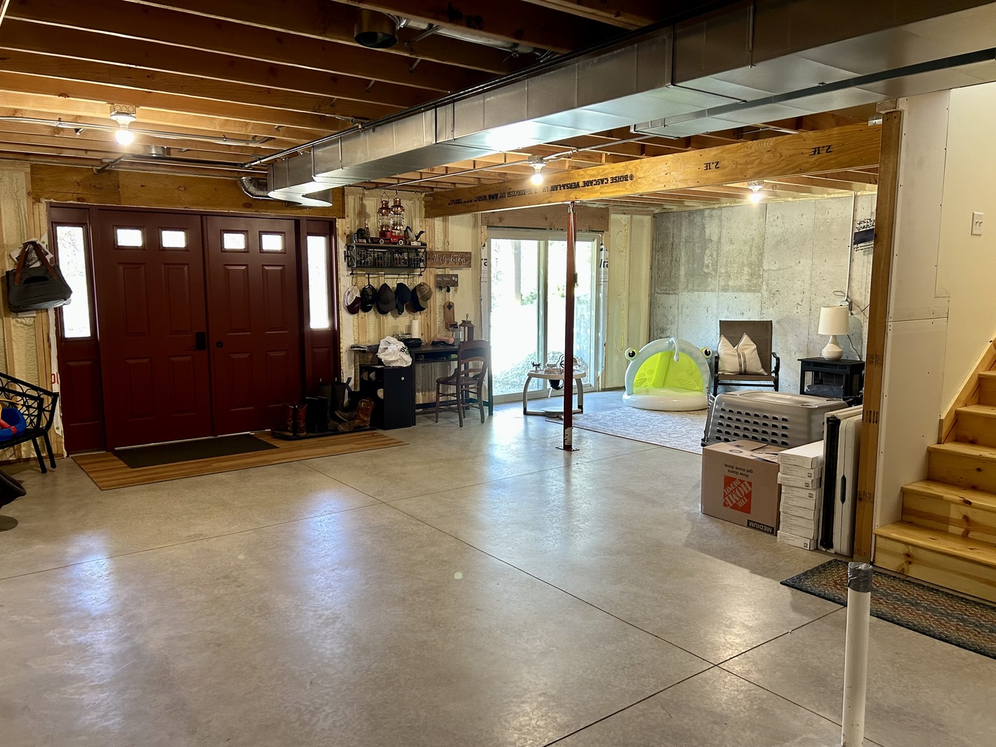 2345 East 275th Road Oglesby, IL 61348 - Photo 9 of 20 a lobby with furniture and floor to ceiling window