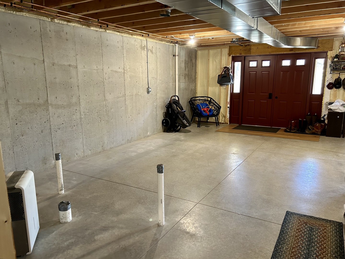 2345 East 275th Road Oglesby, IL 61348 - Photo 10 of 20 a view of a car garage