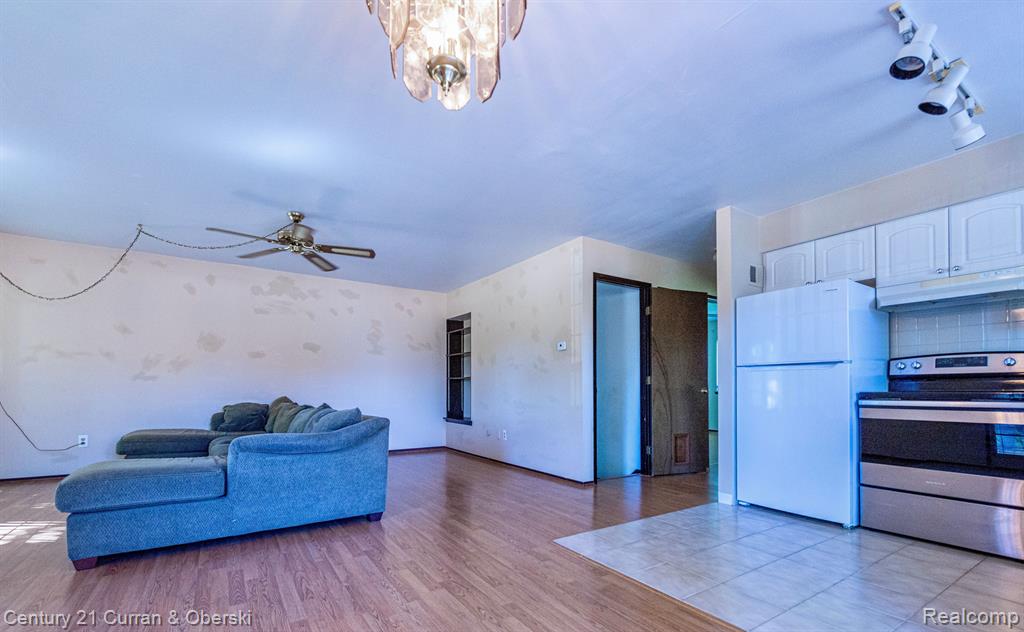 24049 Greenhill Road, Unit 109 Warren, MI 48091 - Photo 4 of 20 Gallery Image 4