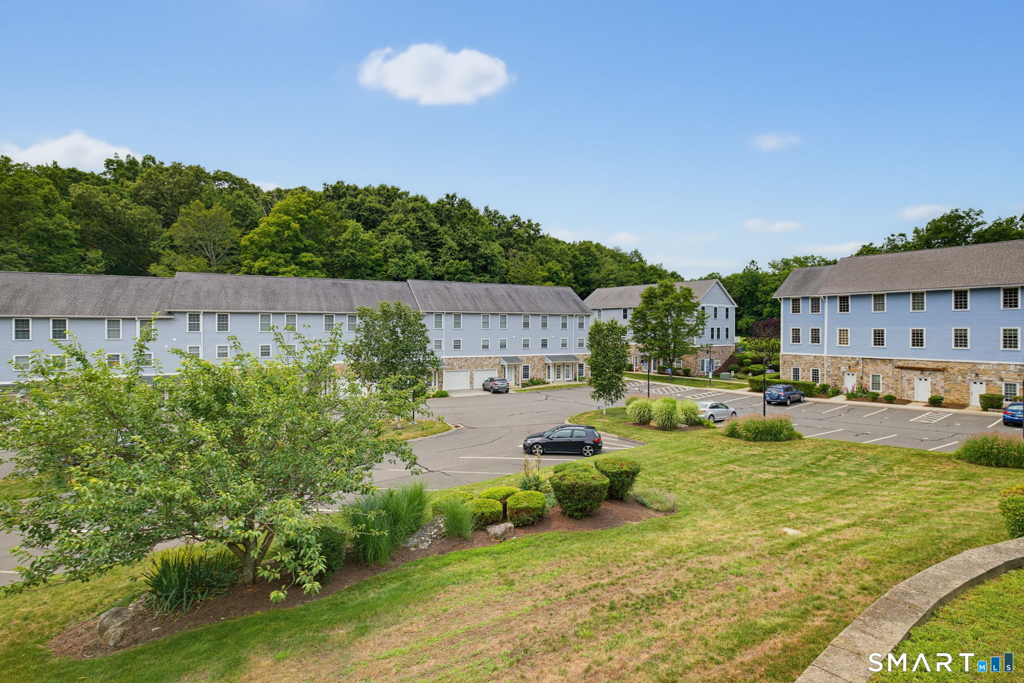 28 Armstrong Road, Unit C15 Coventry, CT 06238 - Photo 4 of 35 Kenyon Falls is comprised of 4 Buildings