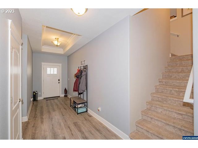 341 Boulder Ridge Drive Sweet Home, OR 97386 - Photo 23 of 32 a view of entryway with wooden floor