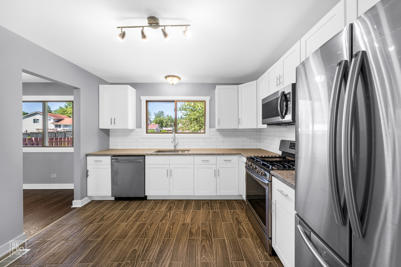 122 Cloverleaf Road Matteson, IL 60443 - Photo 4 of 15