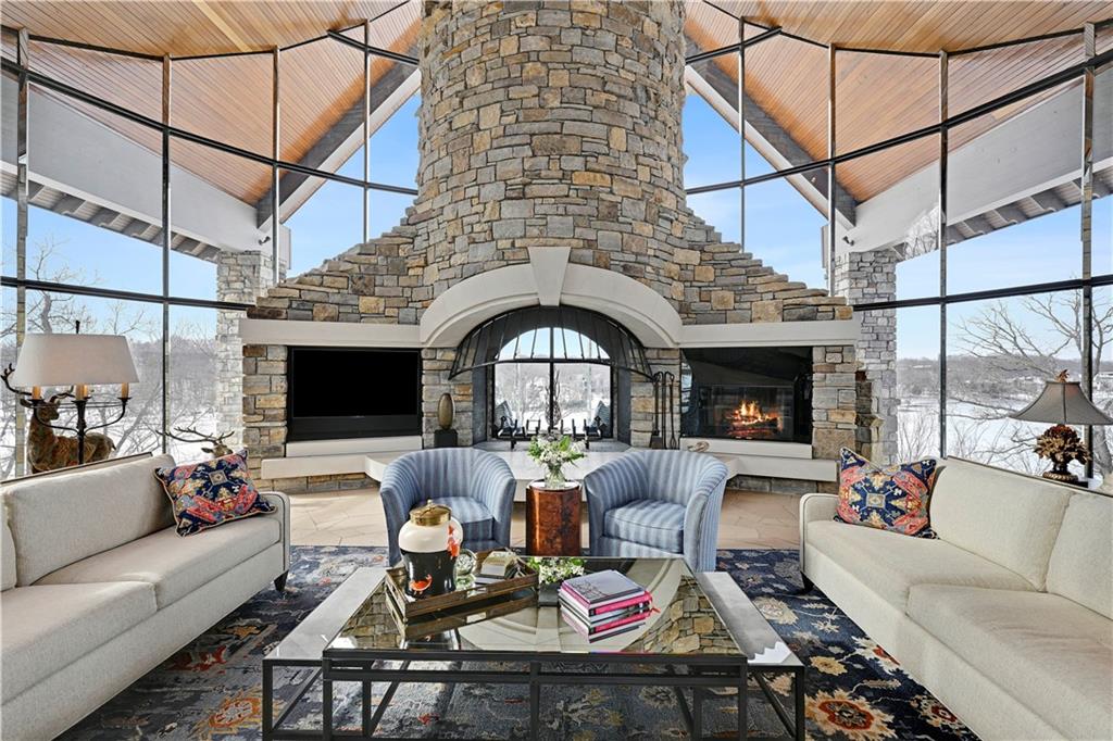 16900 South Highland Ridge Drive Loch Lloyd, MO 64012 - Photo 20 of 96