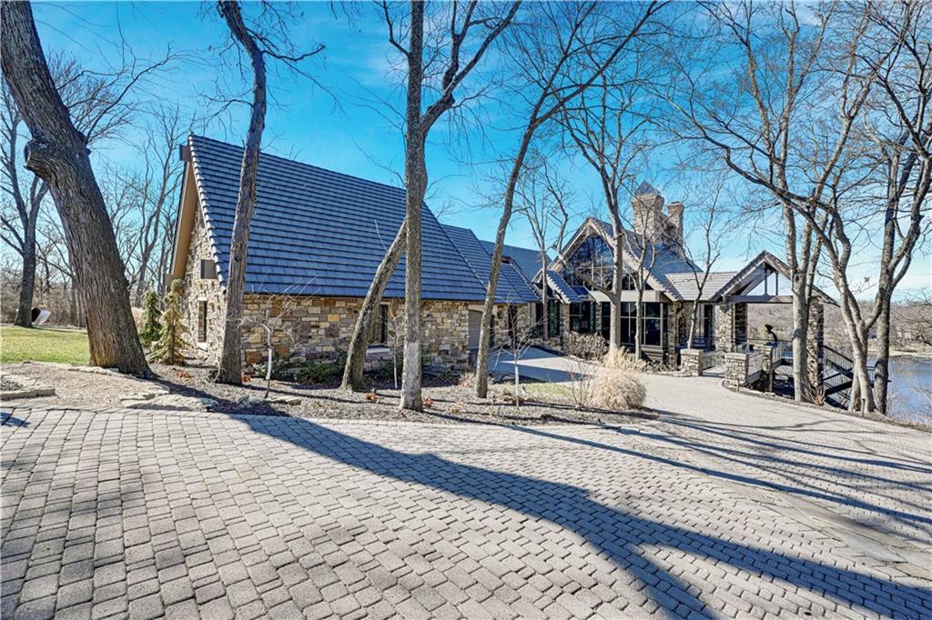 16900 South Highland Ridge Drive Loch Lloyd, MO 64012 - Photo 4 of 96