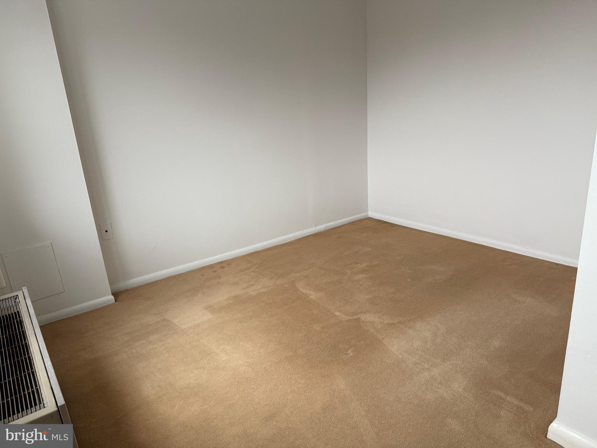 2059 Huntington Avenue, Unit 802 Alexandria, VA 22303 - Photo 6 of 18