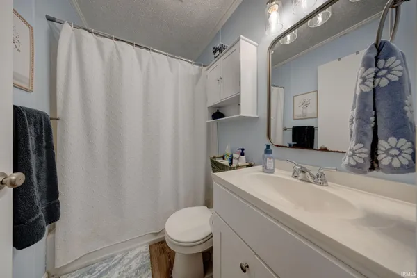 $170,000 | 2013 Margybeth Avenue, Evansville, IN 47714