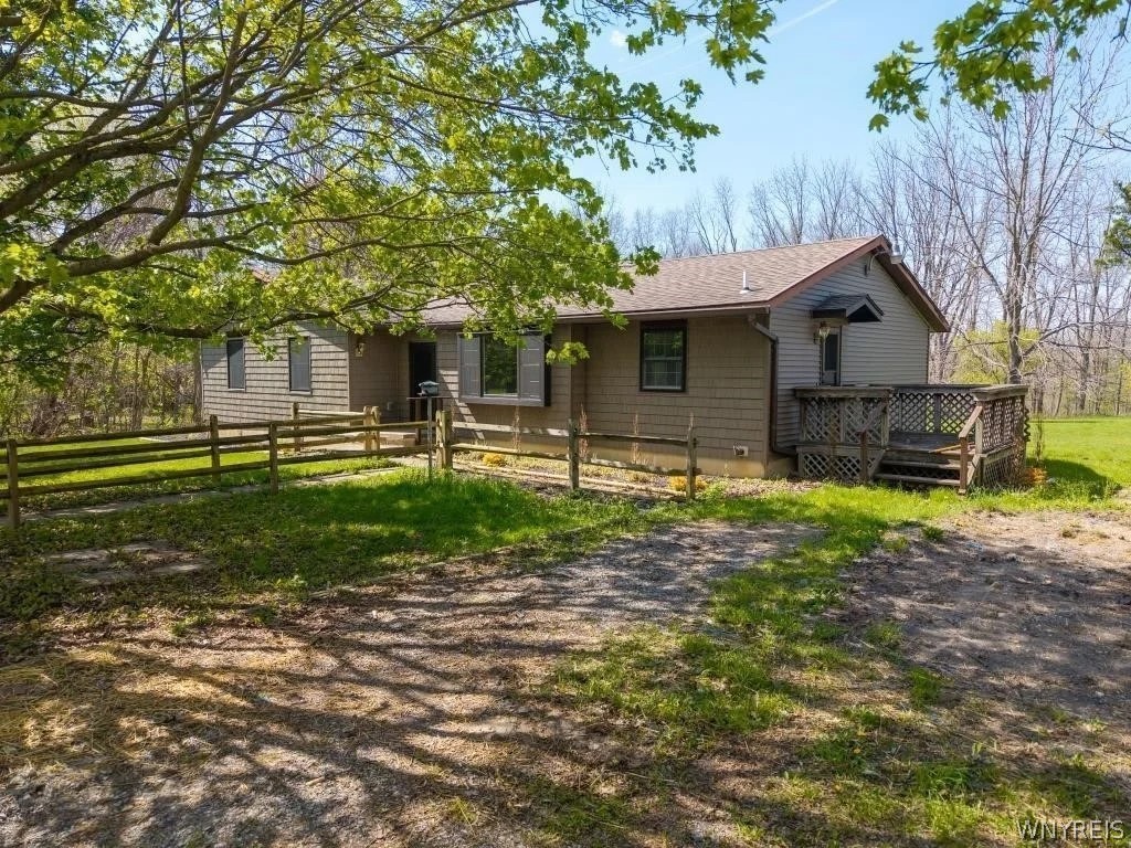 6161 Clinton Street Road Stafford, NY 14416 - Photo 8 of 46