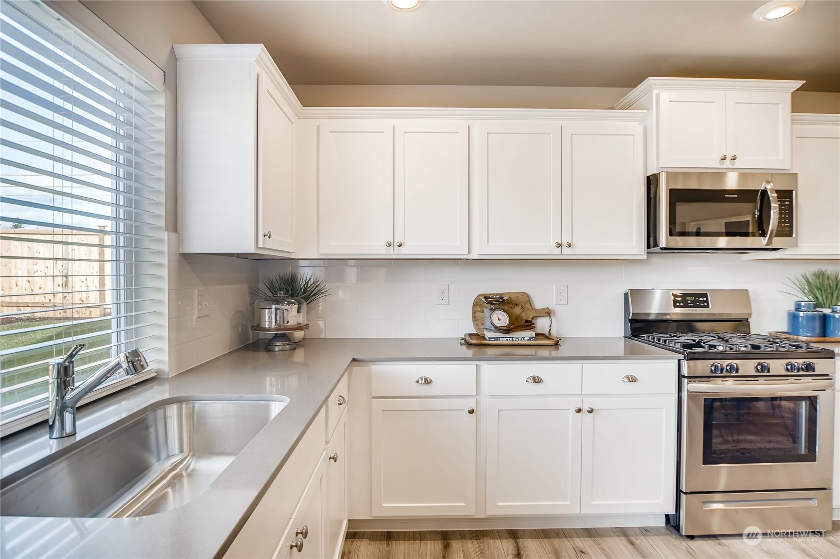 390 Northeast Ridgepoint Boulevard, Unit 140 Belfair, WA 98528 - Photo 16 of 17 Gallery Image 16