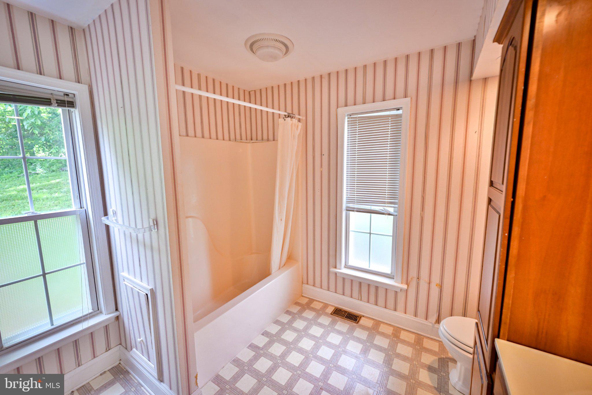 12200 Jericho Road Kingsville, MD 21087 - Photo 27 of 72 Bathroom off the kitchen in the apartment