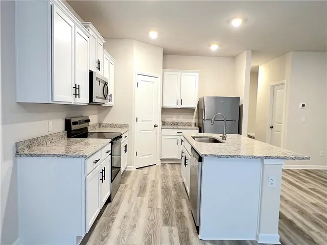 $2,000 | 4113 Oakwood Ter Court, Oakwood, GA 30566