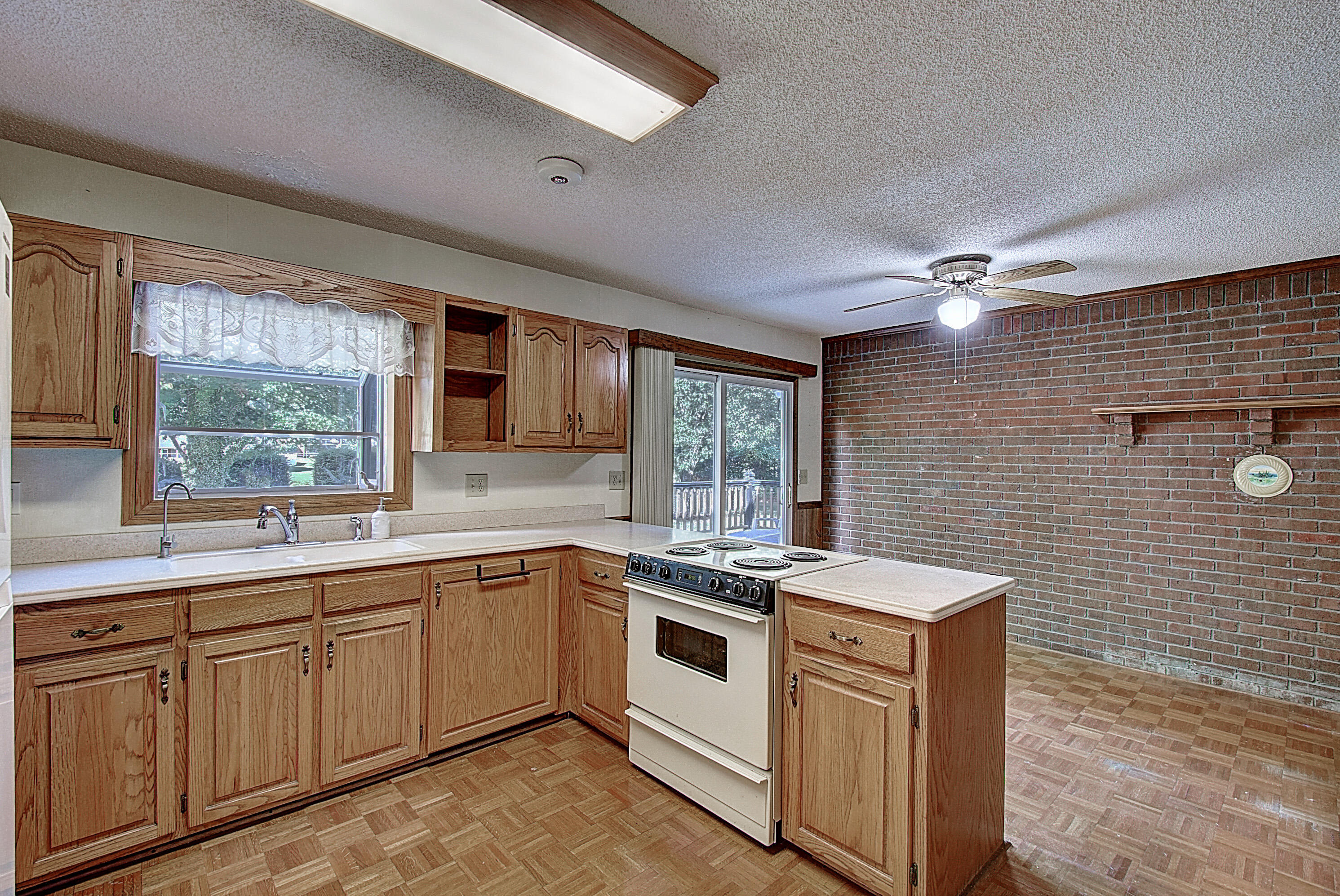 105 Poplar Grove Road Johnson City, TN 37601 - Photo 16 of 45 DSC_0064And8more_2
