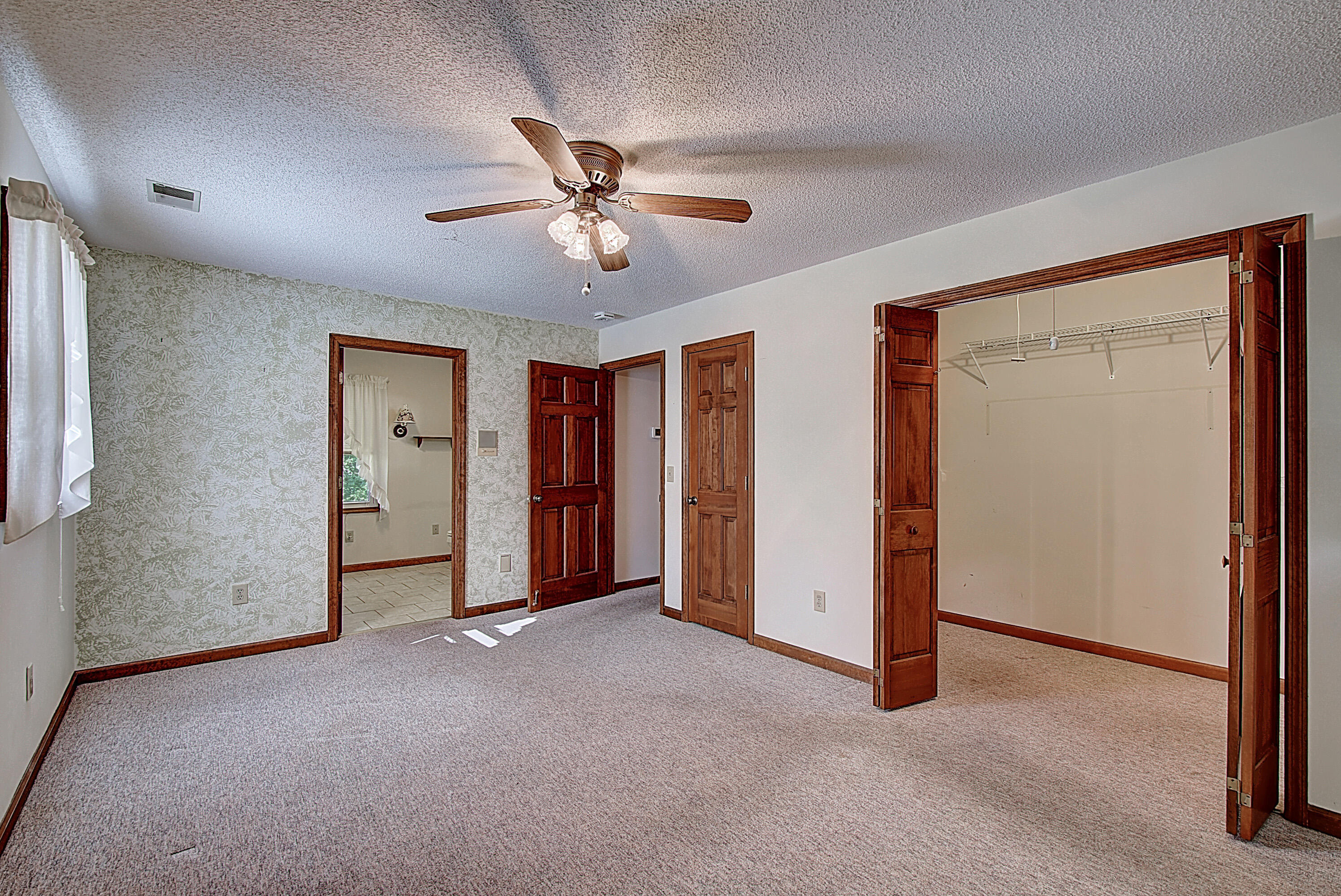 105 Poplar Grove Road Johnson City, TN 37601 - Photo 24 of 45 DSC_0130And8more