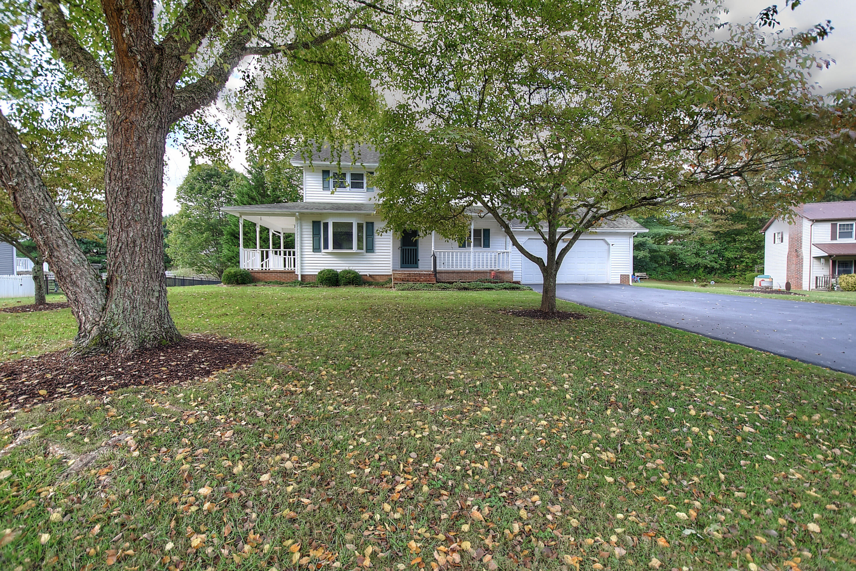 105 Poplar Grove Road Johnson City, TN 37601 - Photo 5 of 45 5