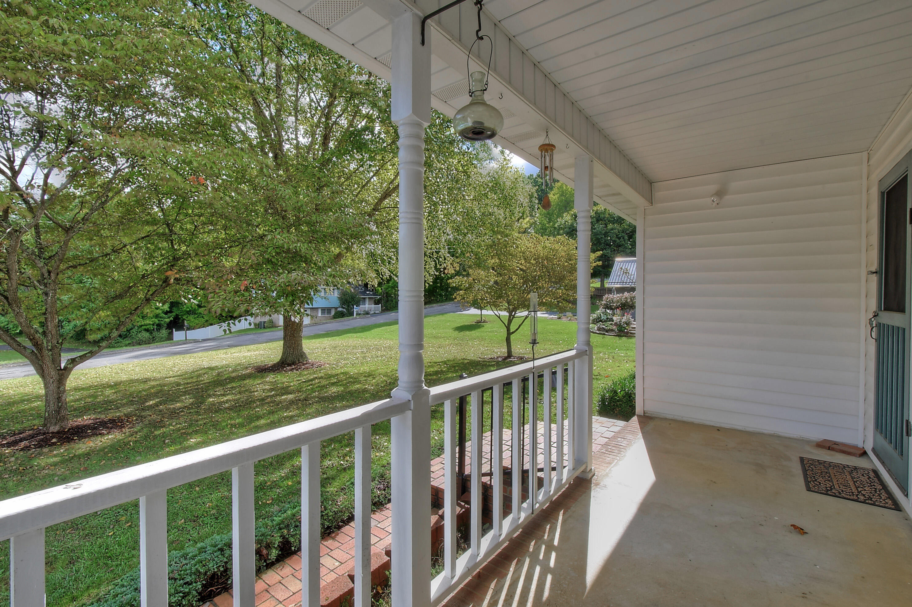 105 Poplar Grove Road Johnson City, TN 37601 - Photo 8 of 45 8