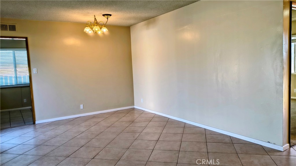 633 North Maple Way Upland, CA 91786 - Photo 12 of 32