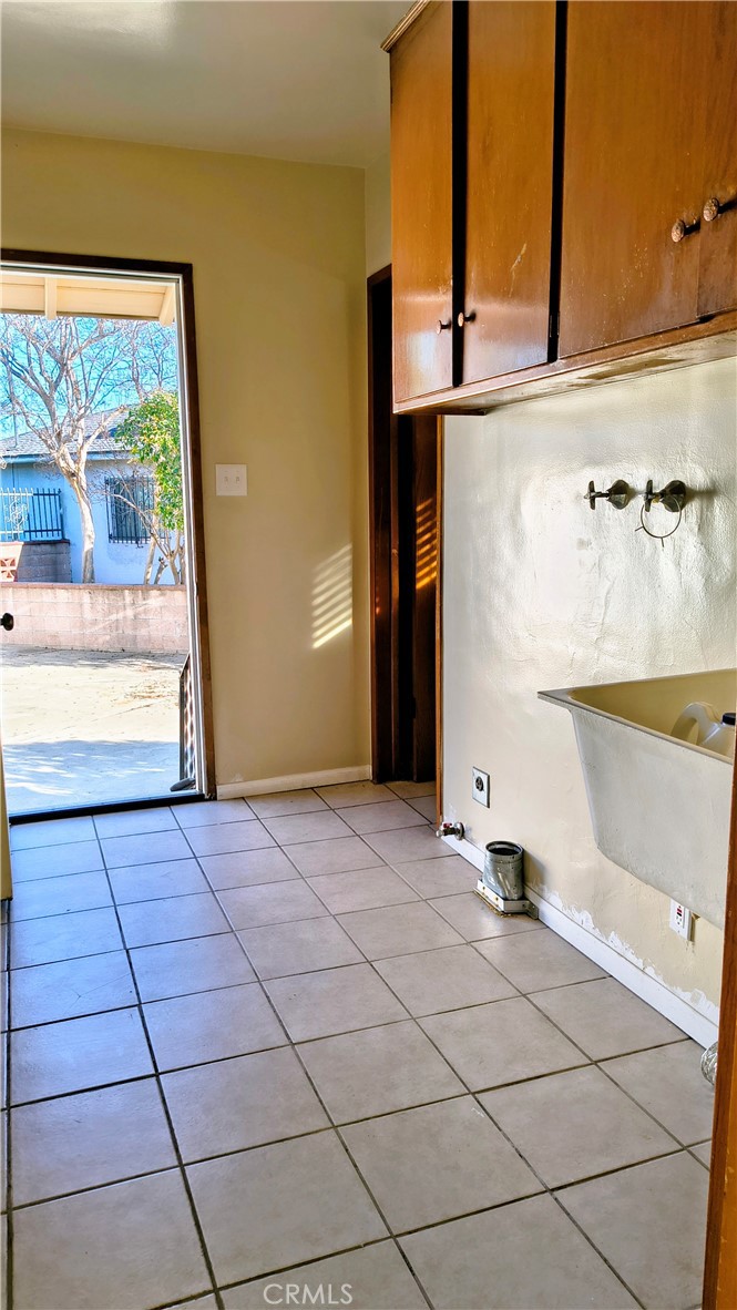 633 North Maple Way Upland, CA 91786 - Photo 26 of 32