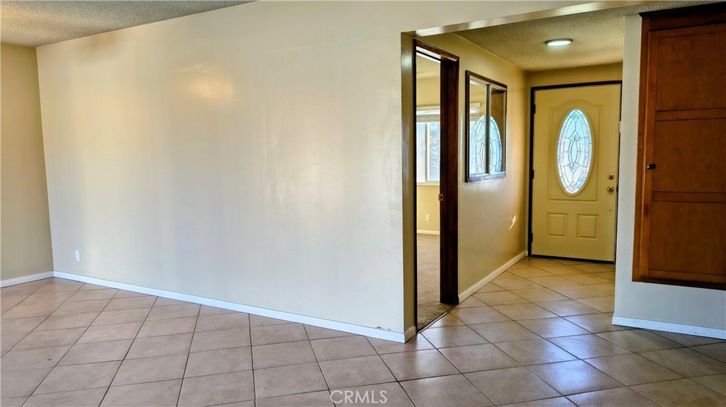 633 North Maple Way Upland, CA 91786 - Photo 9 of 32