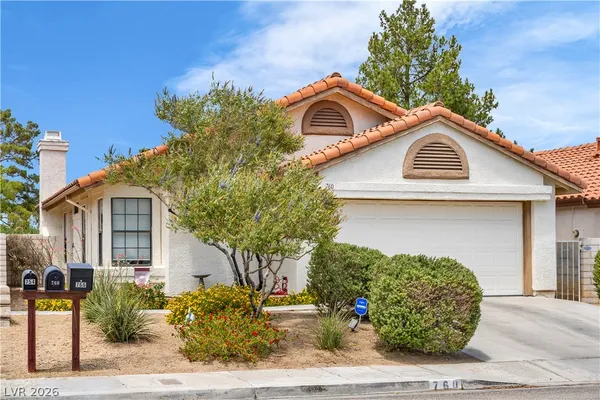 $1,900 | 760 Thousand Oaks Drive, Las Vegas, NV 89123
