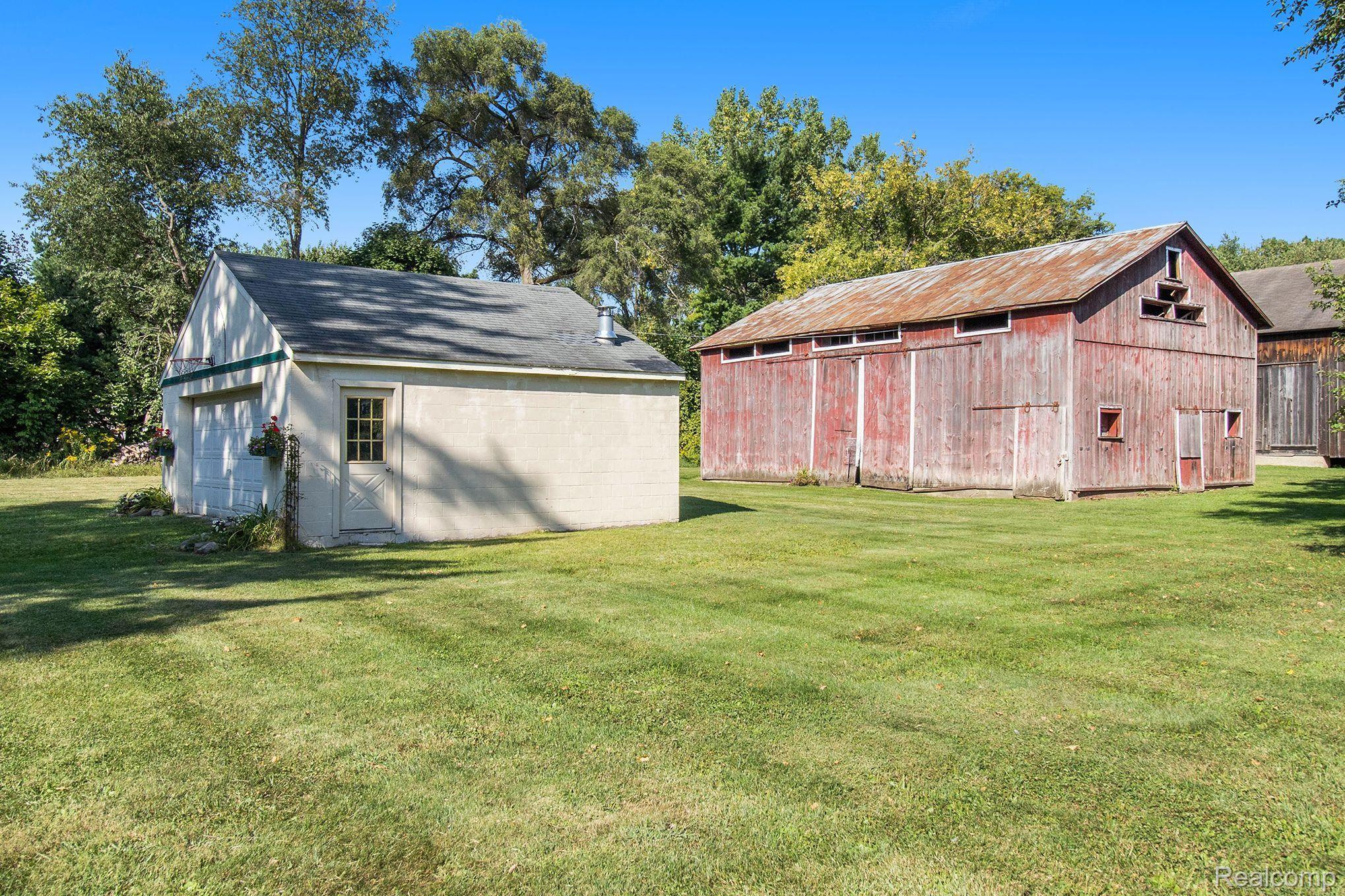 2757 Hubert Road Brighton, MI 48114 - Photo 25 of 31 Gallery Image 25