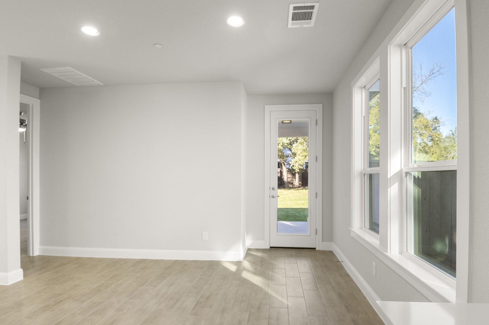 2605 Sam Bass Road, Unit 104 Round Rock, TX 78681 - Photo 19 of 36