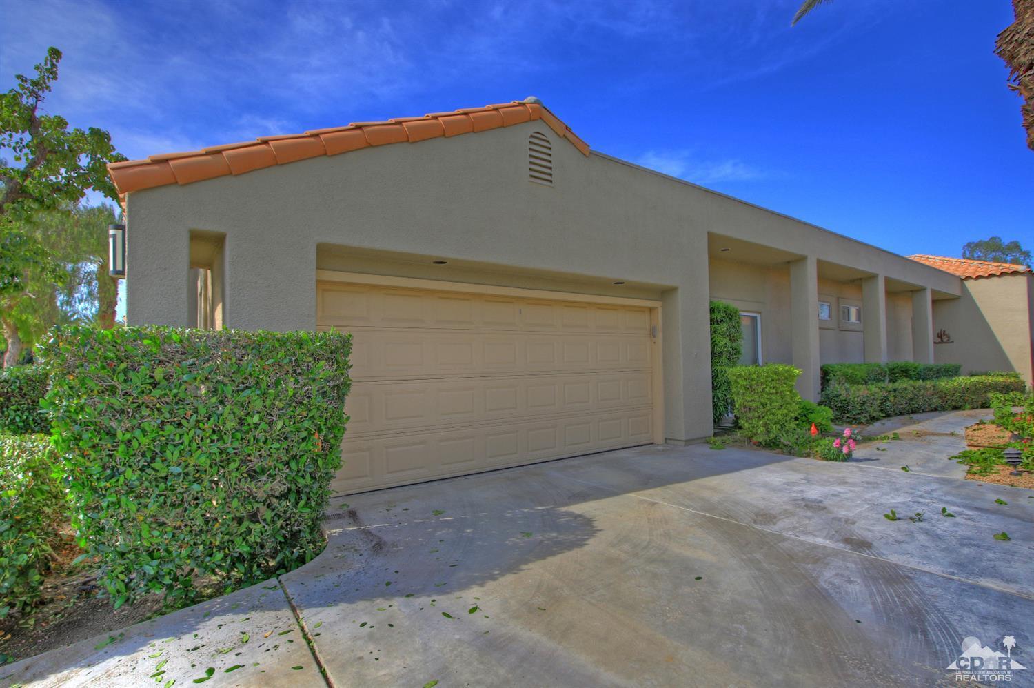 15 Augusta Drive Rancho Mirage, CA 92270 - Photo 5 of 35 a view of a house with a backyard